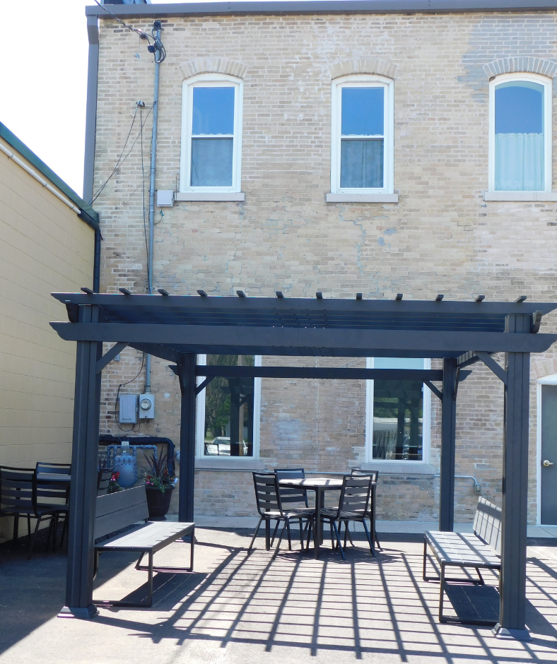 Area Public Library 118 N. Main St. · WI 53955